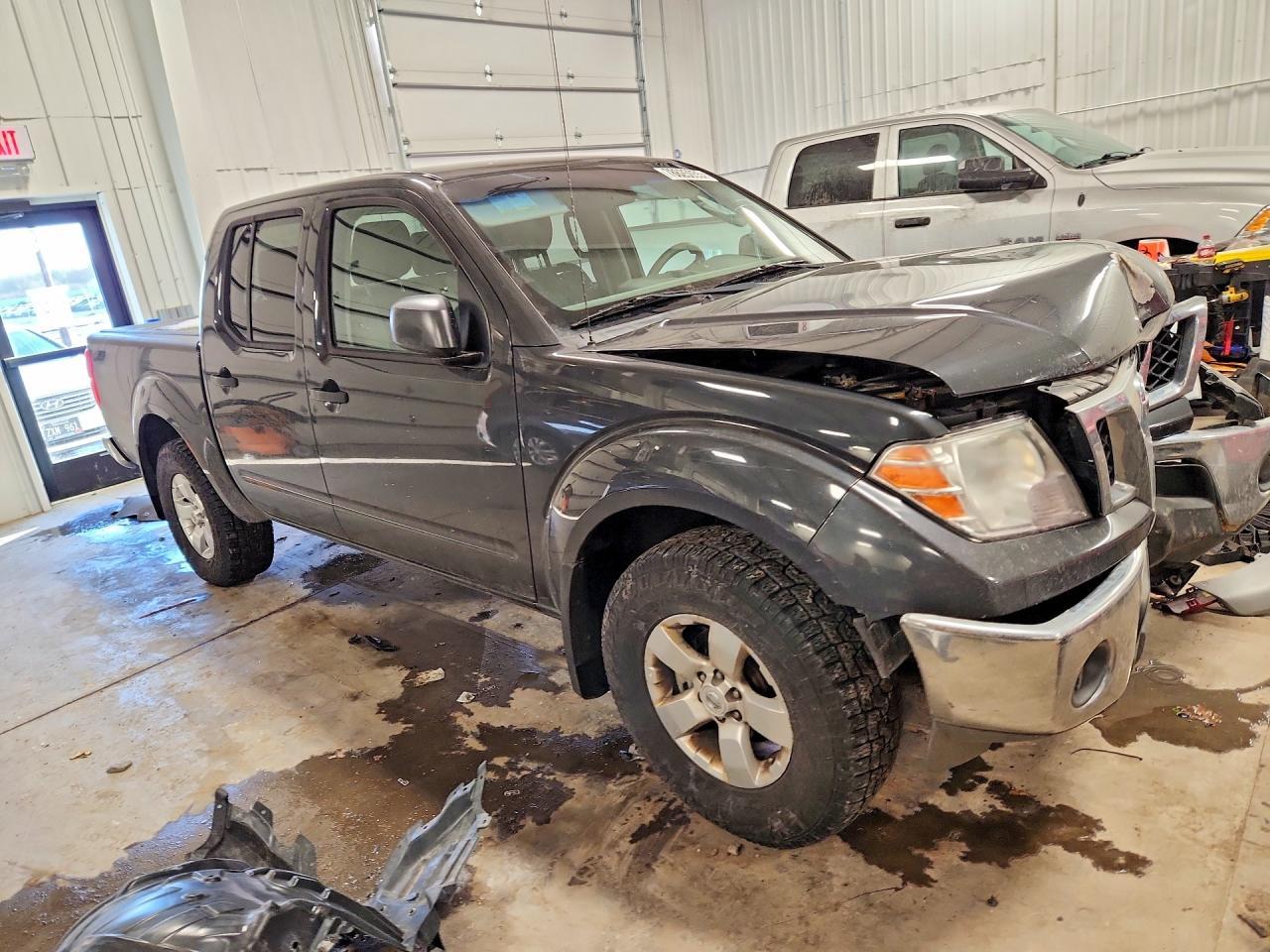 2010 NISSAN Frontier