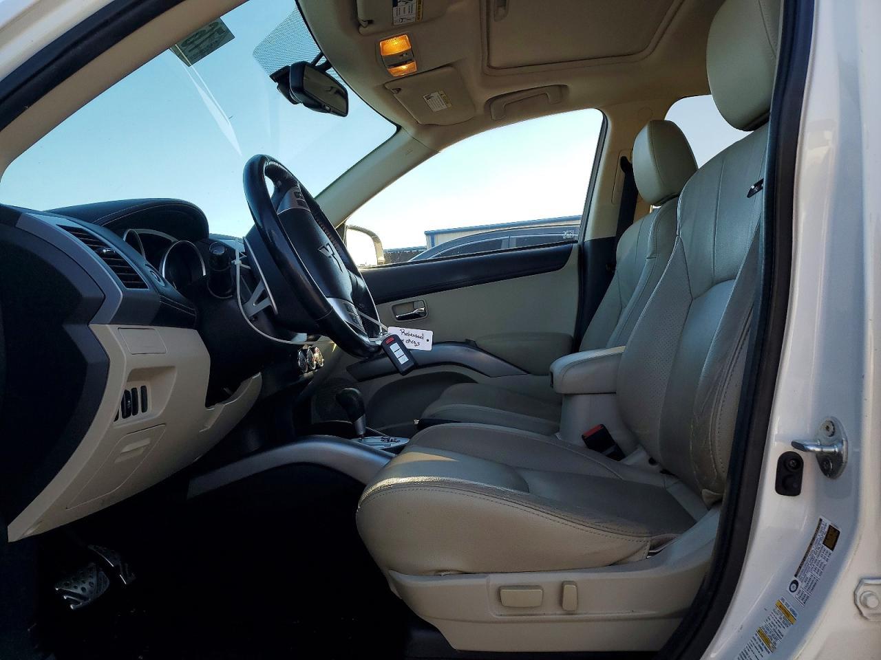 2013 MITSUBISHI outlander