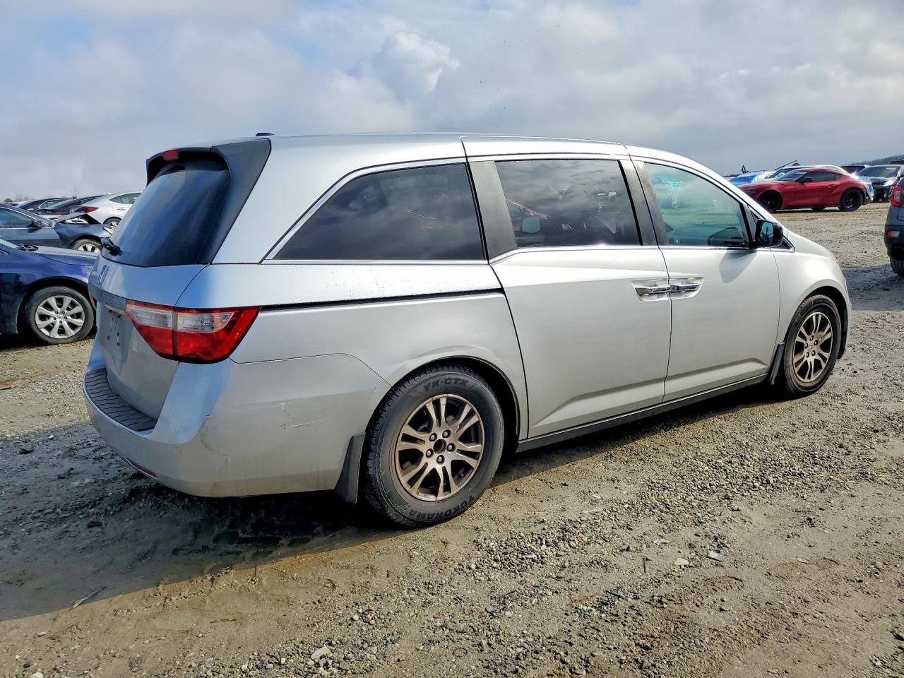 2011 HONDA ODYSSEY