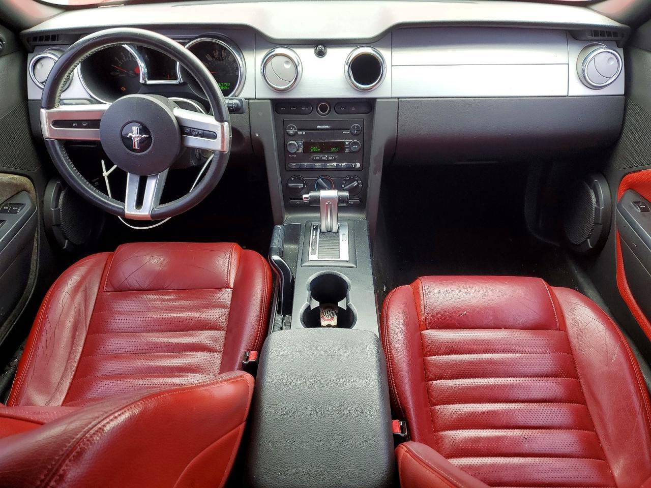 2005 FORD MUSTANG