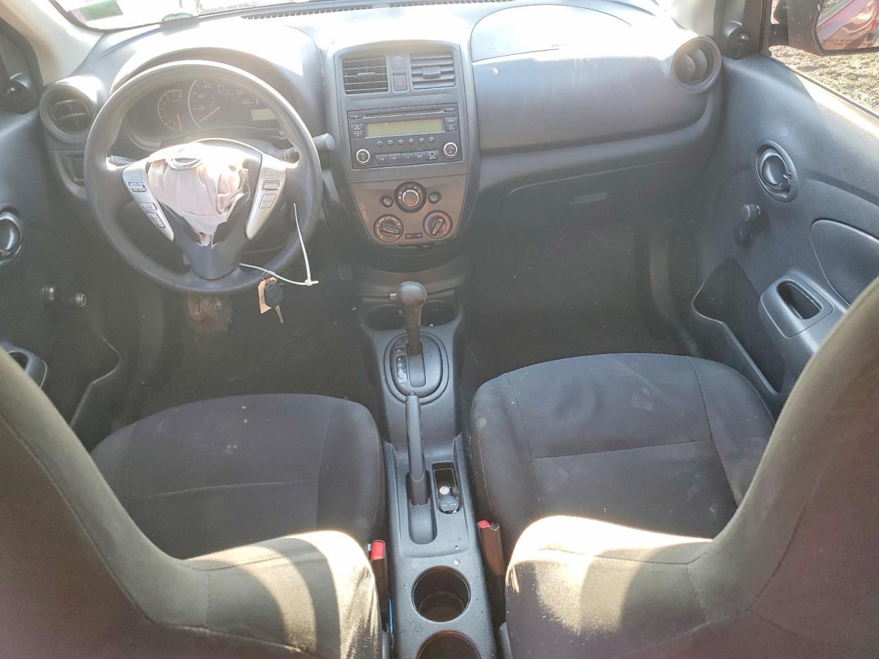 2015 NISSAN VERSA