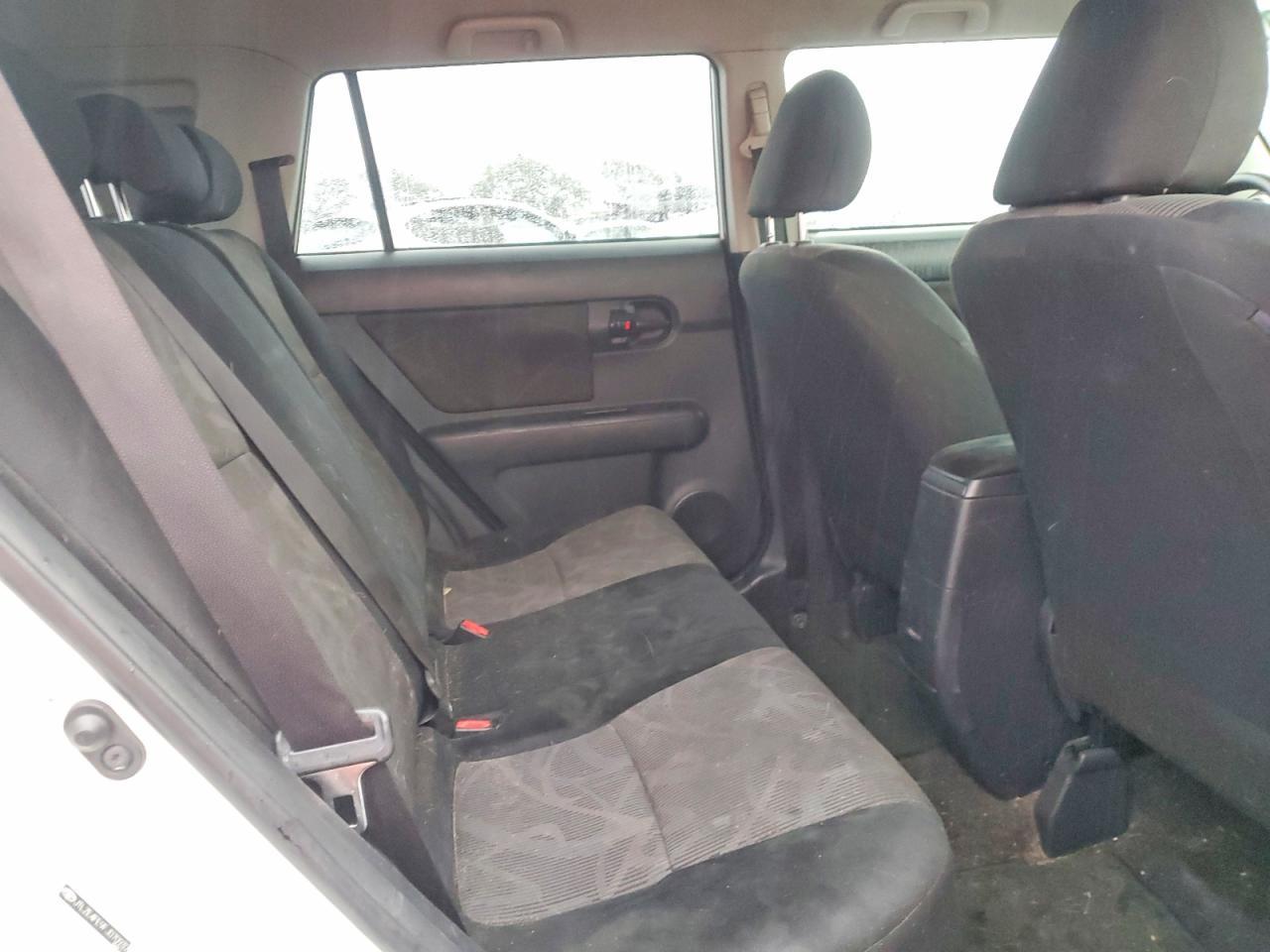 2015 TOYOTA SCION