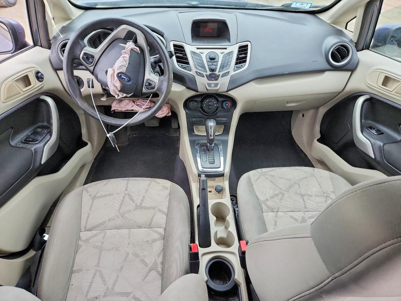 2011 FORD Fiesta