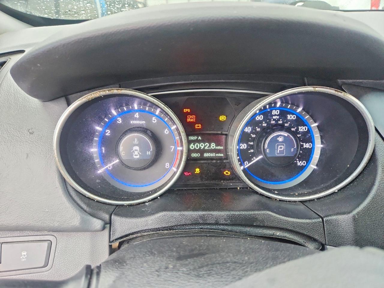 2011 HYUNDAI SONATA