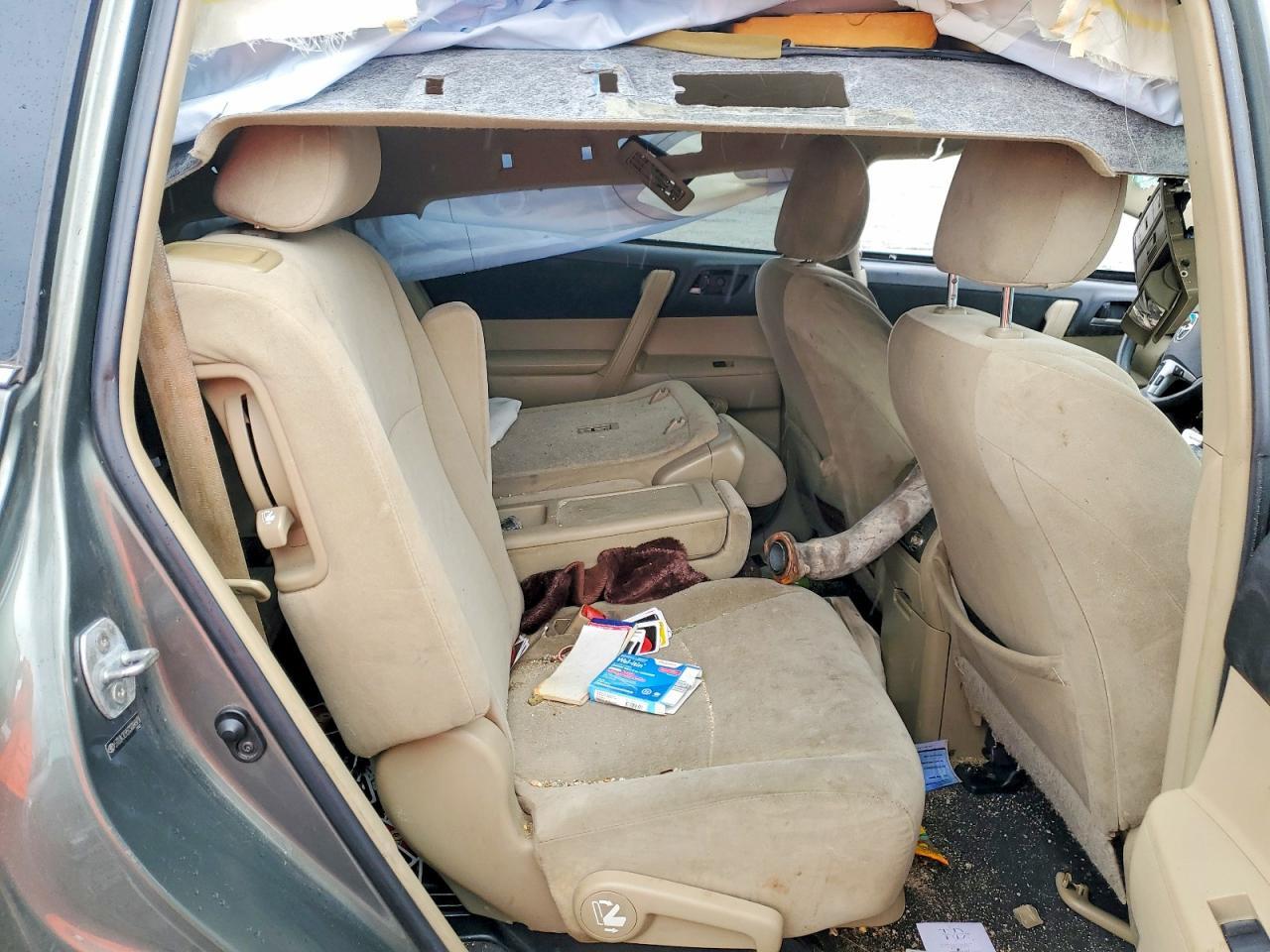 2012 TOYOTA HIGHLANDER