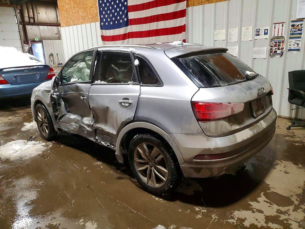 2018 AUDI Q3