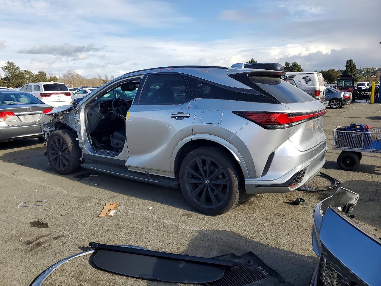 2025 LEXUS RX 500H