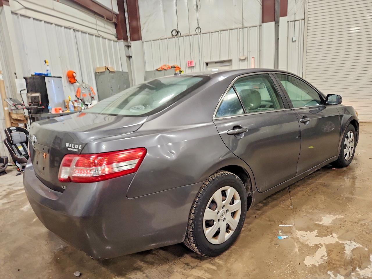 2010 TOYOTA CAMRY