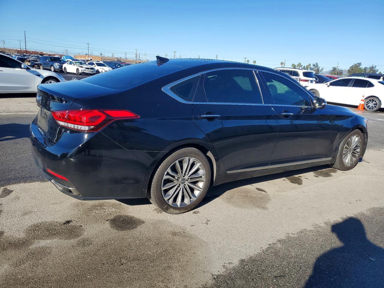 2015 HYUNDAI GENESIS