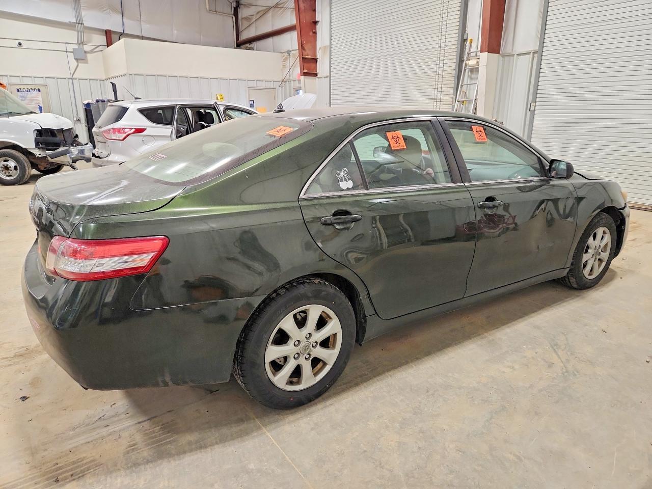 2011 TOYOTA CAMRY