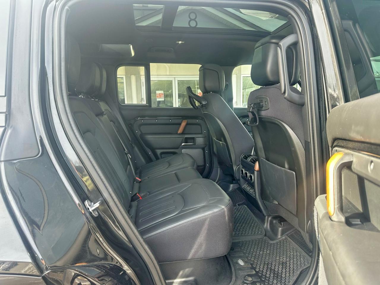 2020 LAND ROVER Defender