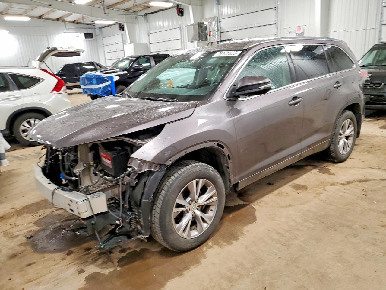 2015 TOYOTA HIGHLANDER