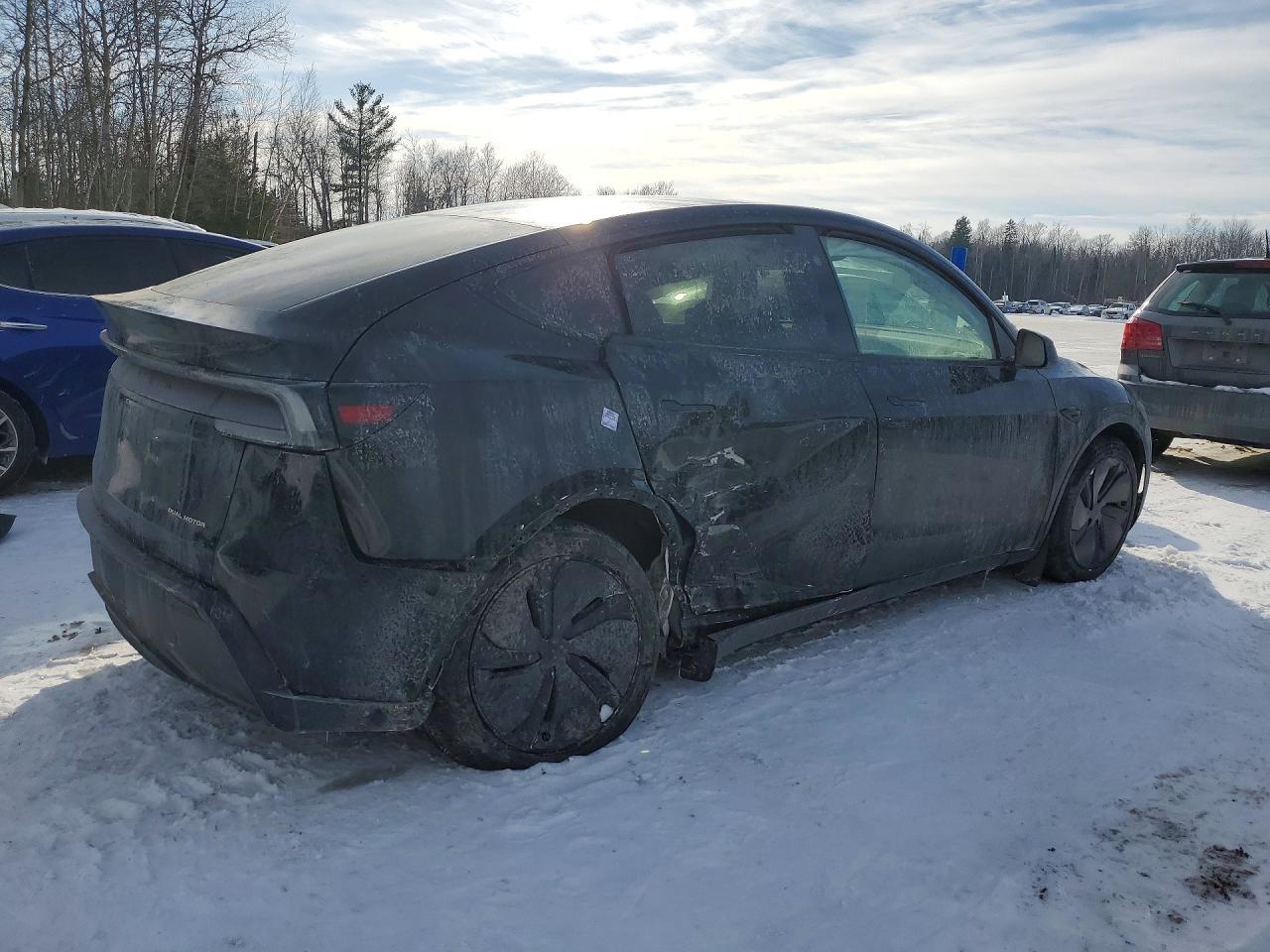 2026 TESLA MODEL Y