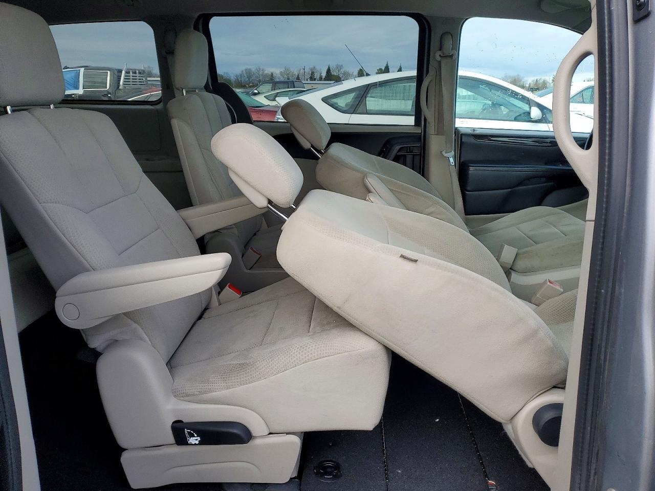 2013 DODGE GRAND CARAVAN