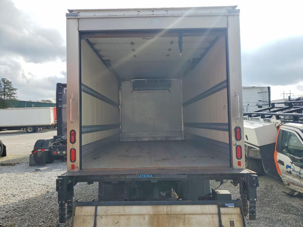2019 ISUZU NRR