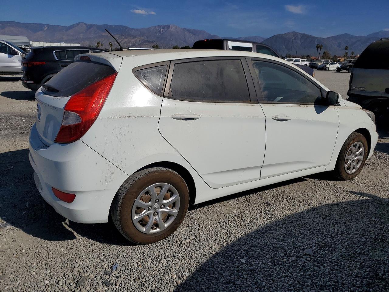 2012 HYUNDAI ACCENT