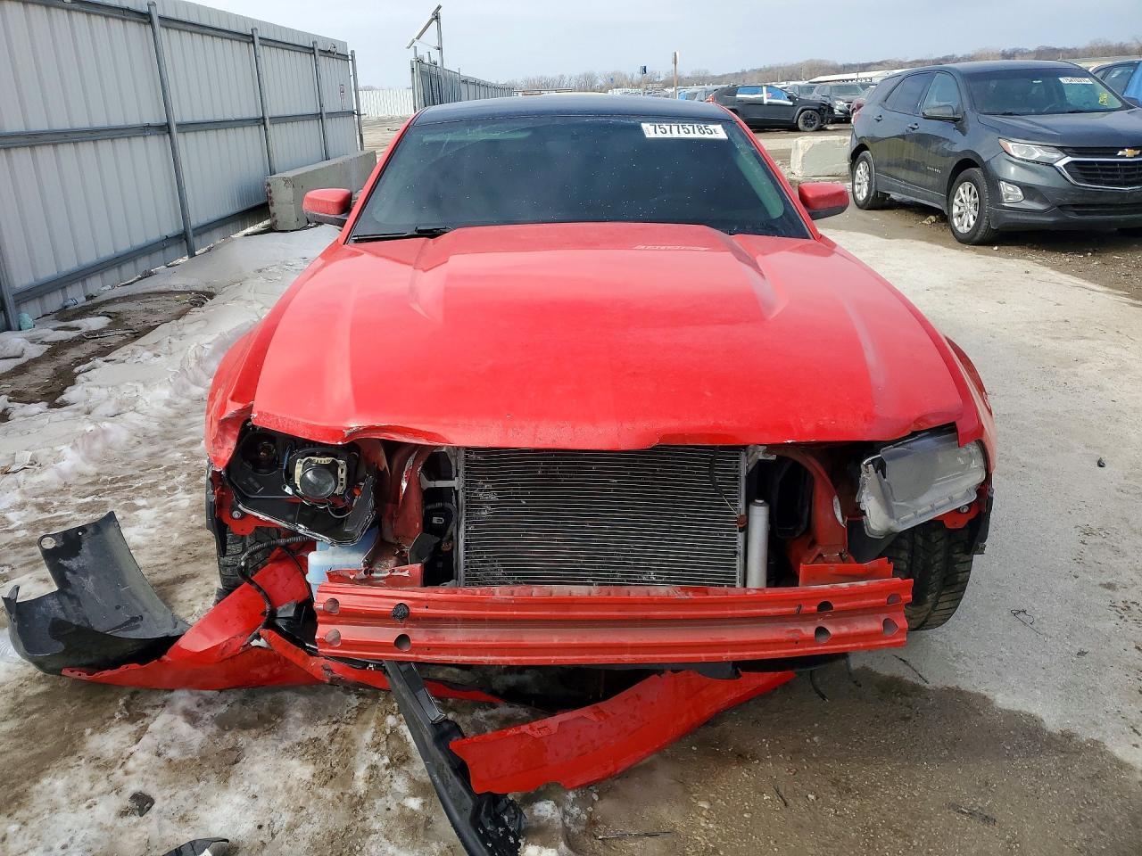 2011 FORD MUSTANG