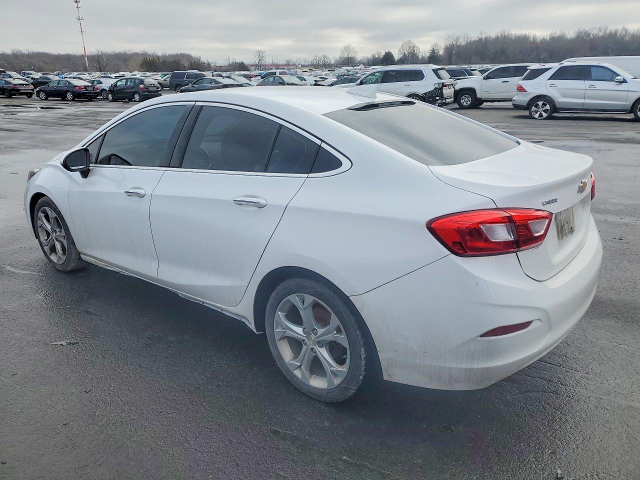 2018 CHEVROLET CRUZE