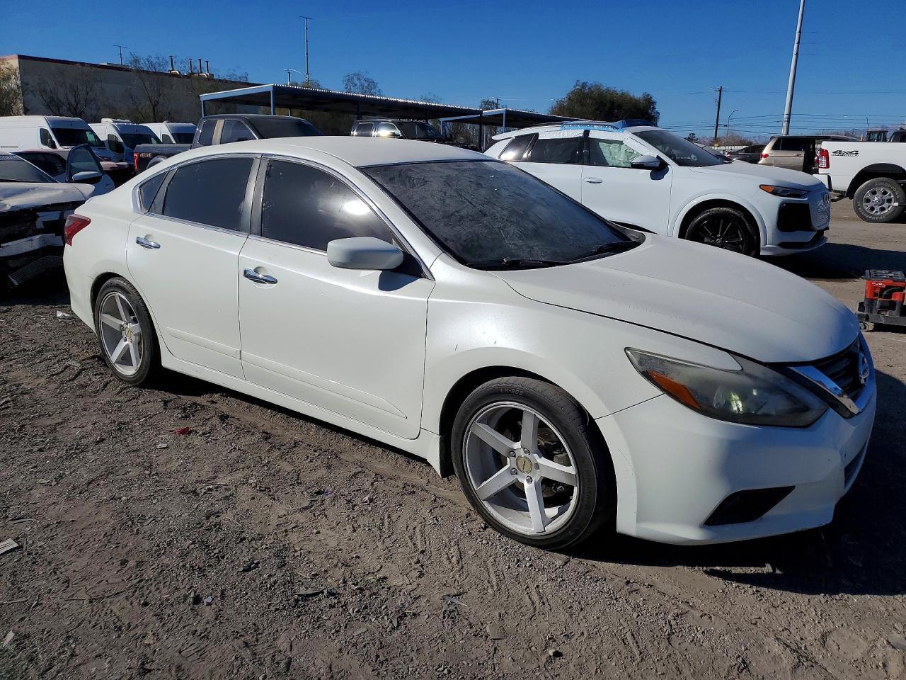 2017 NISSAN ALTIMA