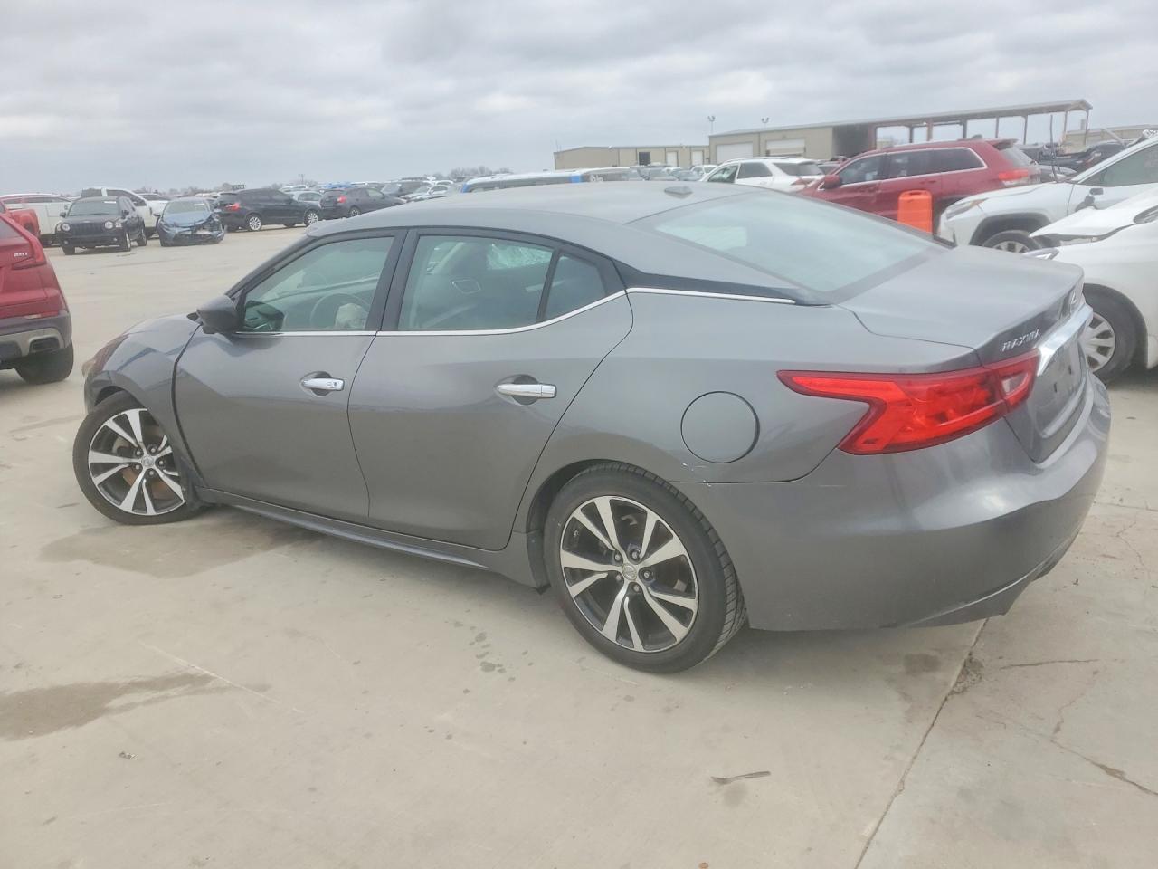 2016 NISSAN Maxima