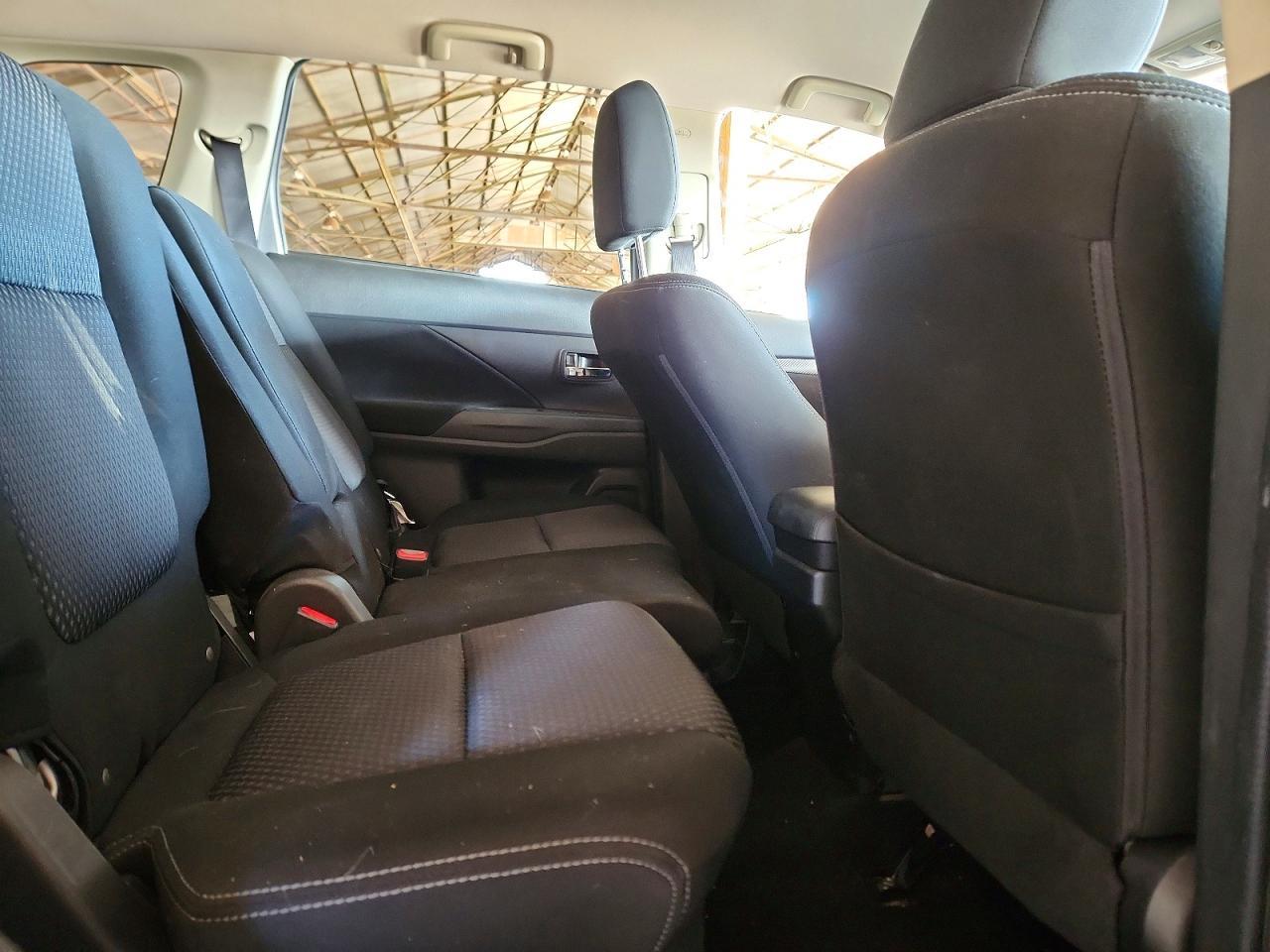 2018 MITSUBISHI outlander