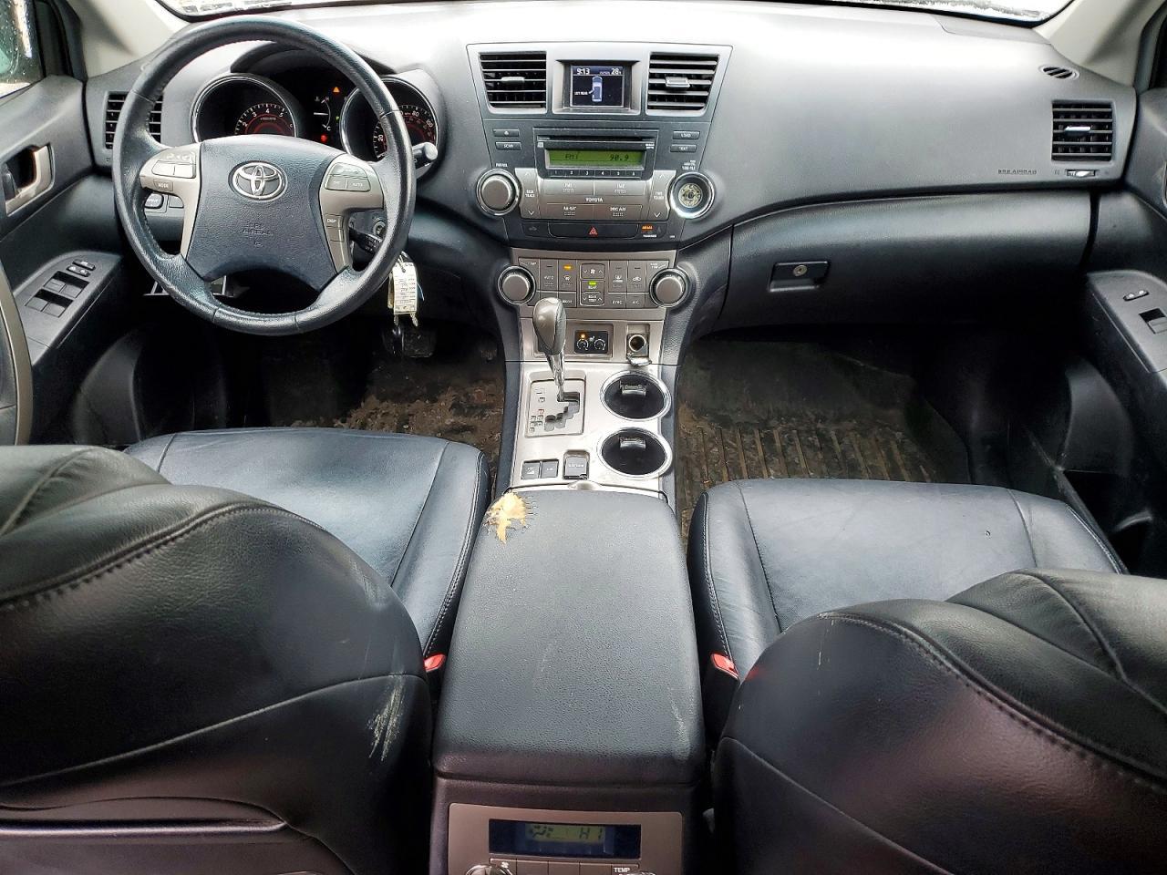 2010 TOYOTA HIGHLANDER