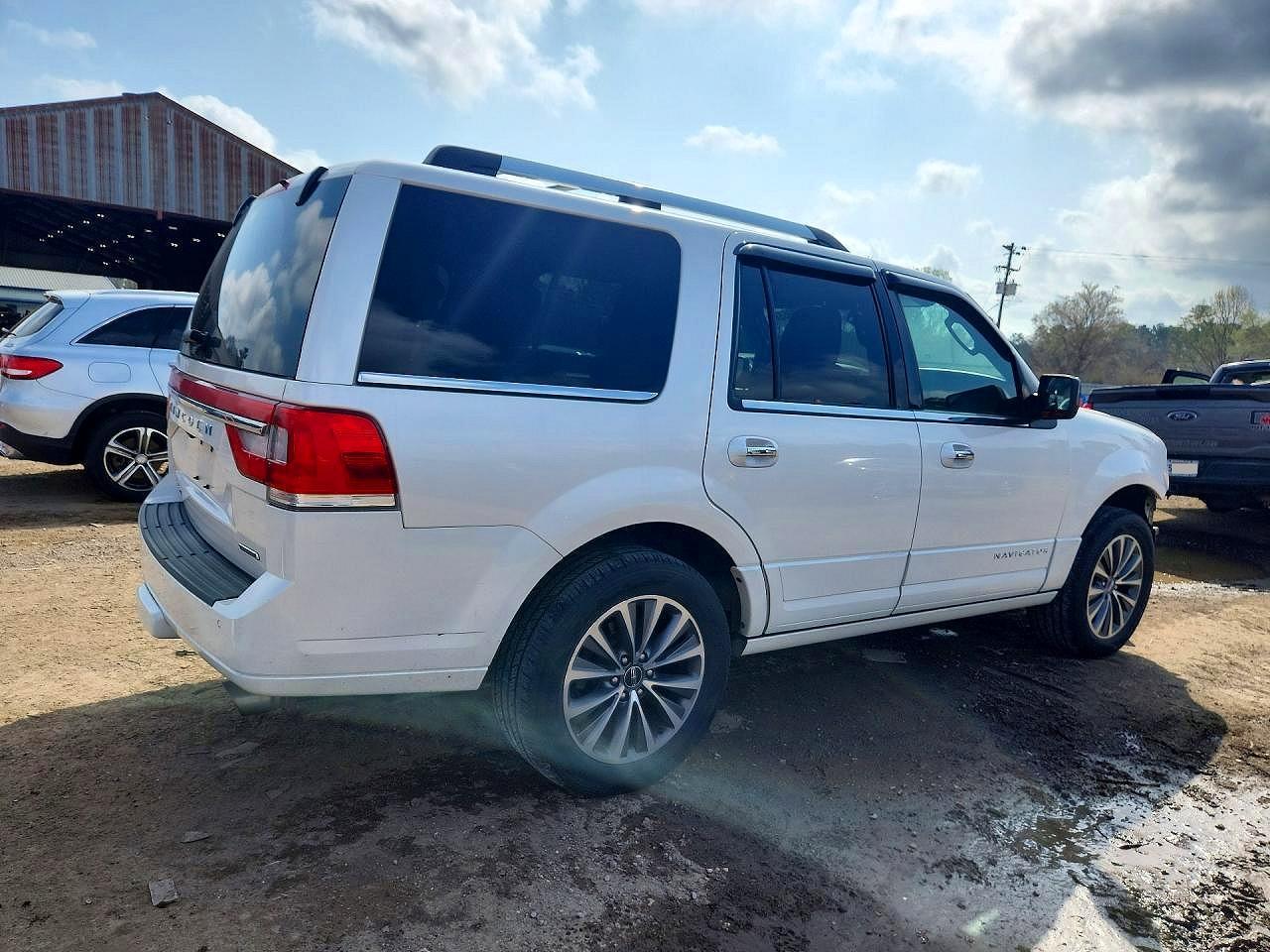 2016 LINCOLN Navigator