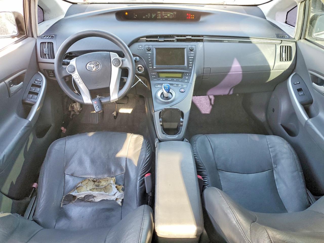 2011 TOYOTA PRIUS