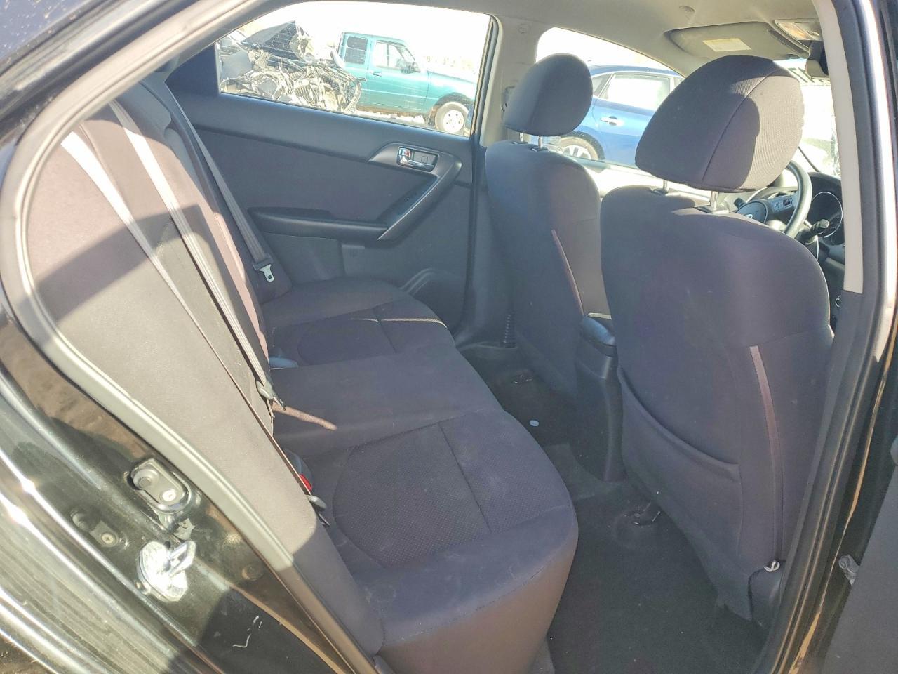 2013 KIA FORTE