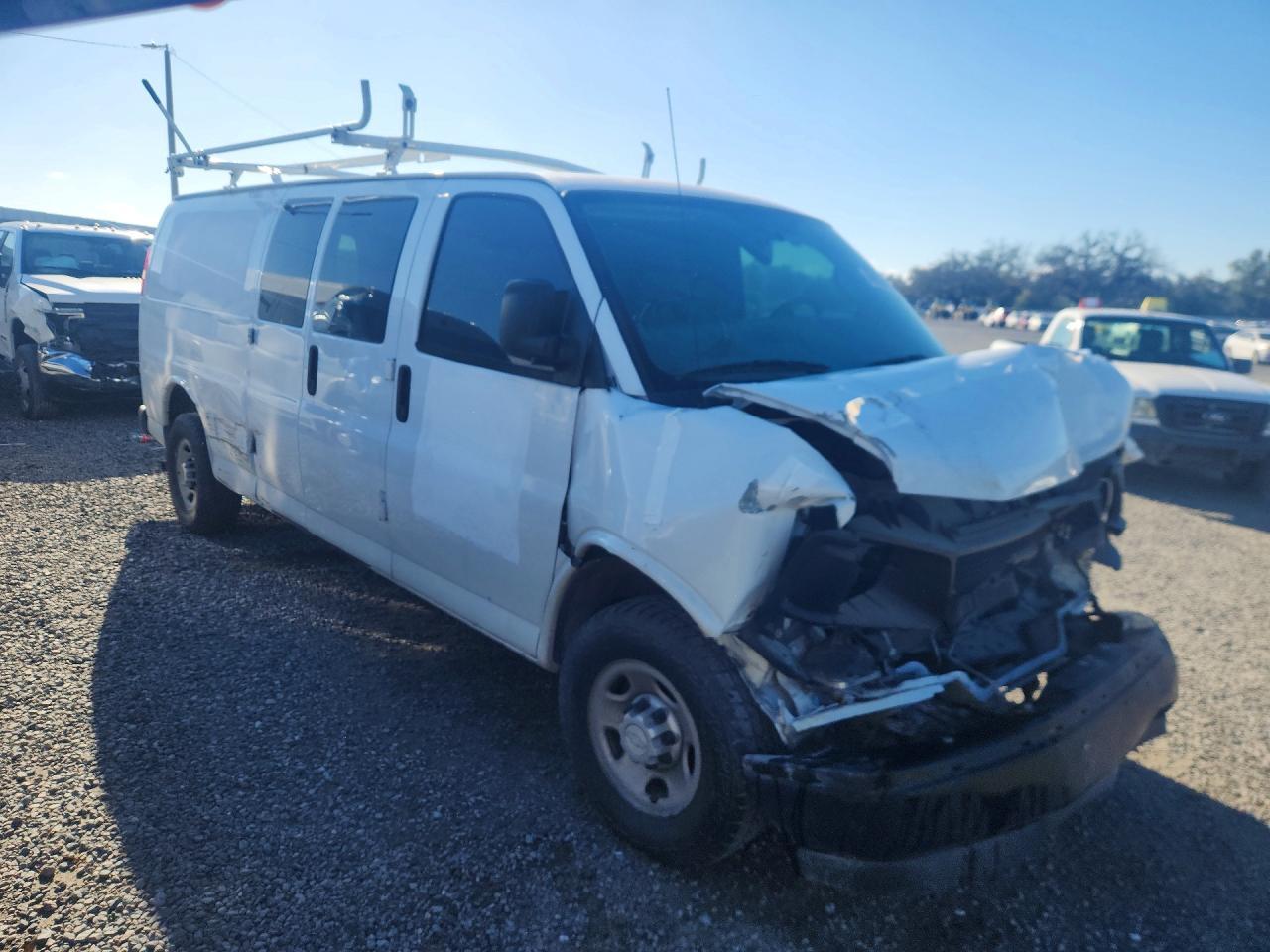 2017 CHEVROLET EXPRESS 2500