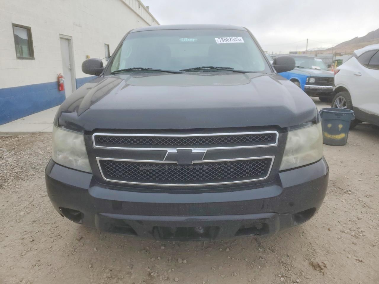2011 CHEVROLET Tahoe
