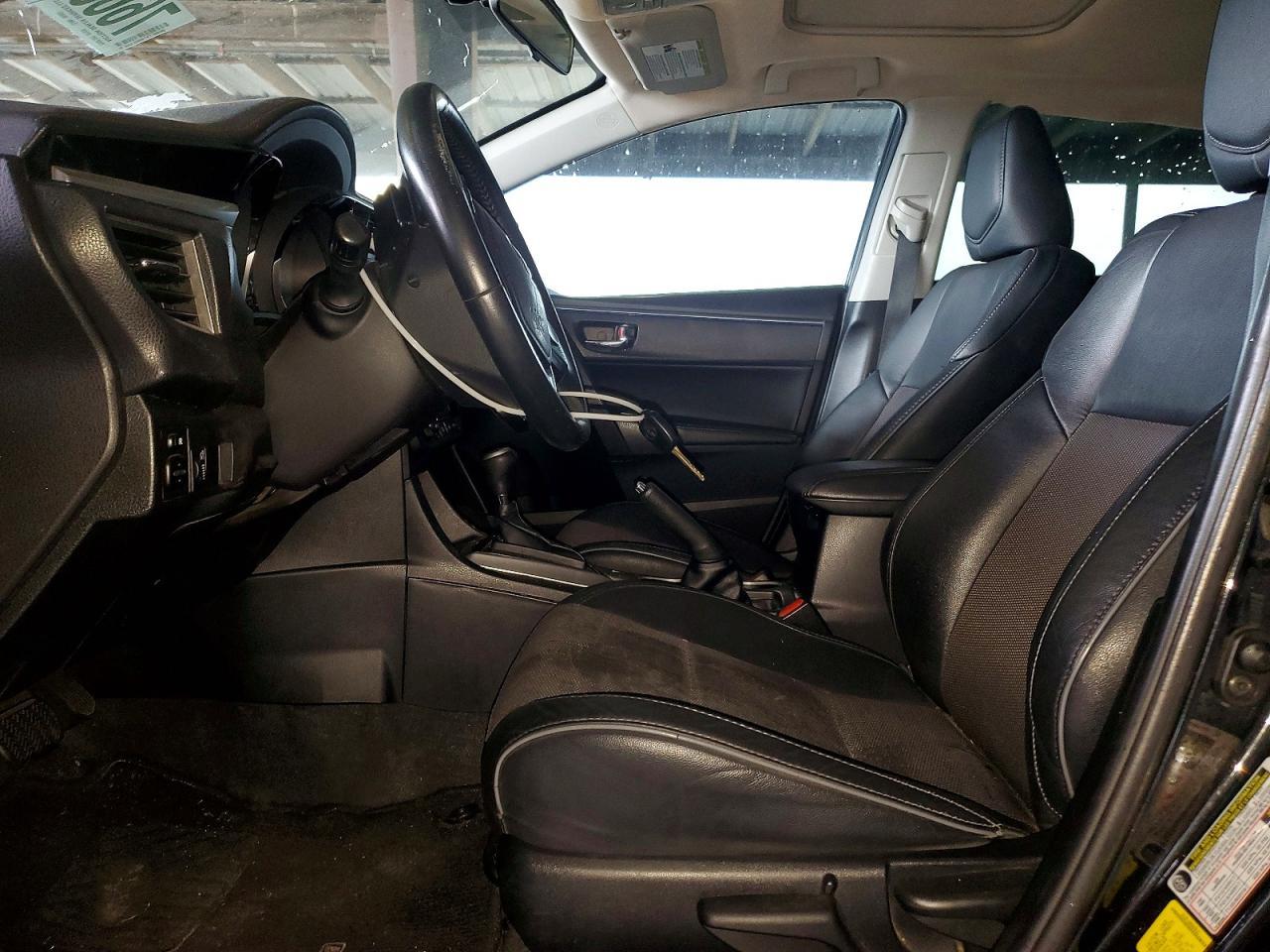 2015 TOYOTA COROLLA