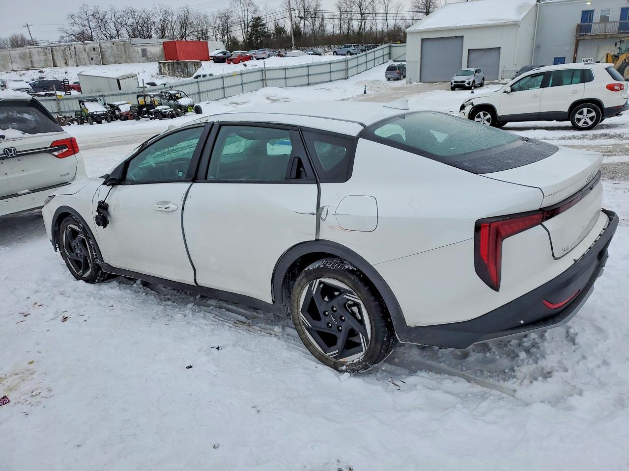 2025 KIA K4