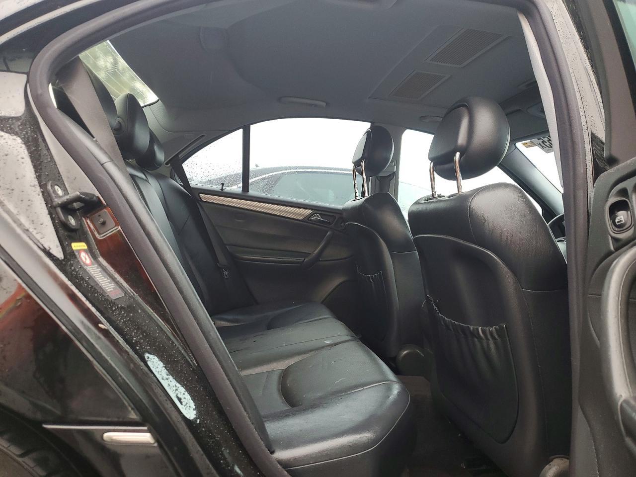 2004 MERCEDES-BENZ C-CLASS