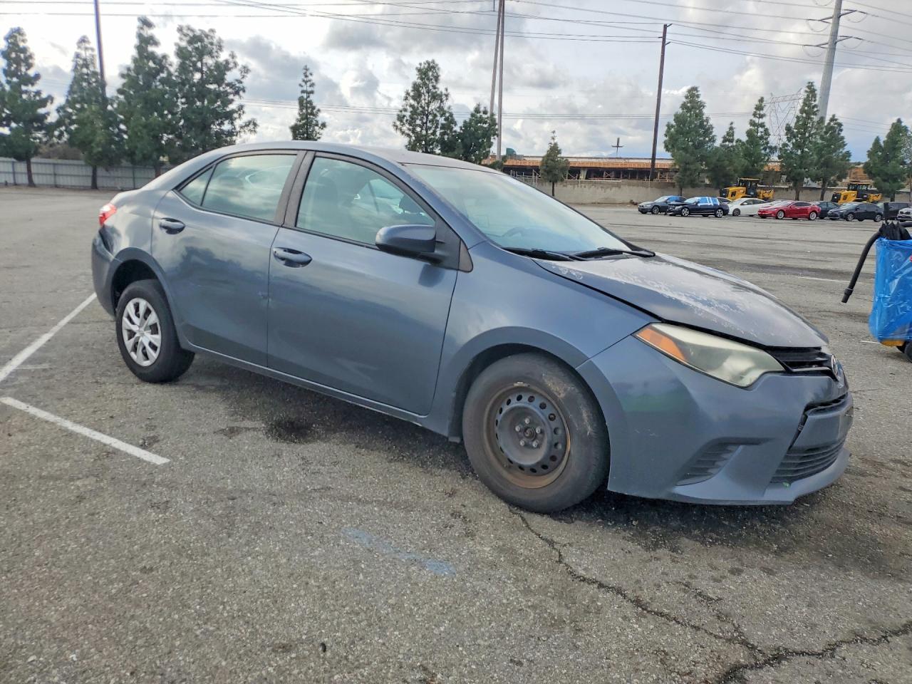 2015 TOYOTA COROLLA