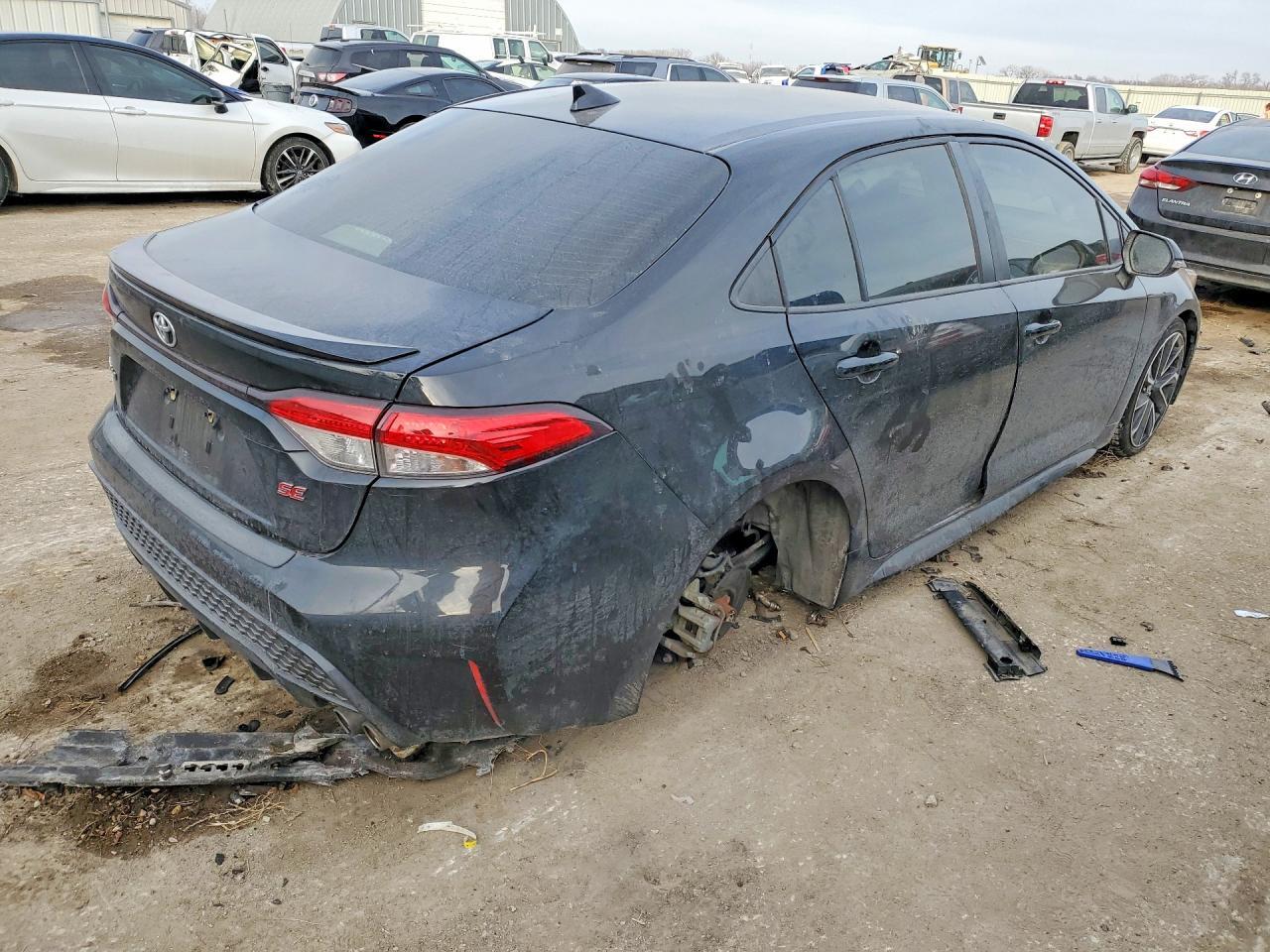 2022 TOYOTA COROLLA
