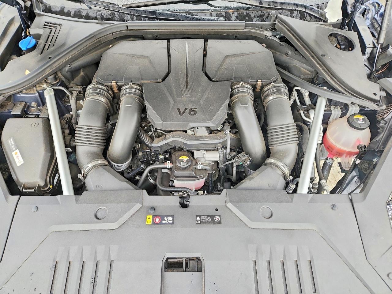 2022 GENESIS GV70