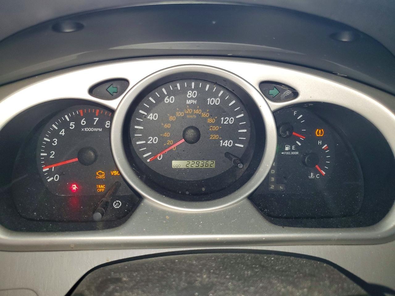 2005 TOYOTA HIGHLANDER