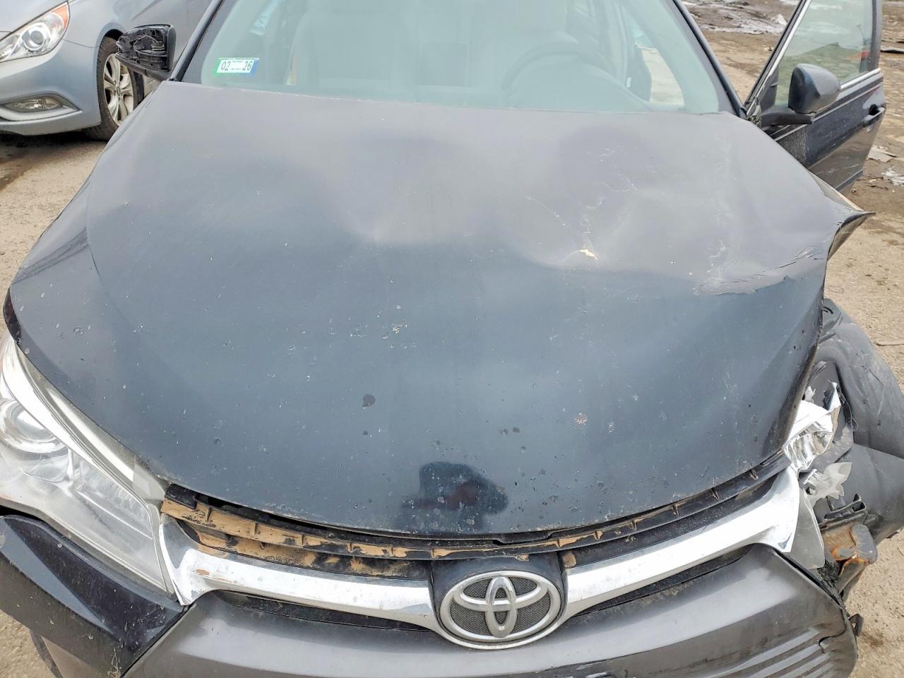 2016 TOYOTA CAMRY