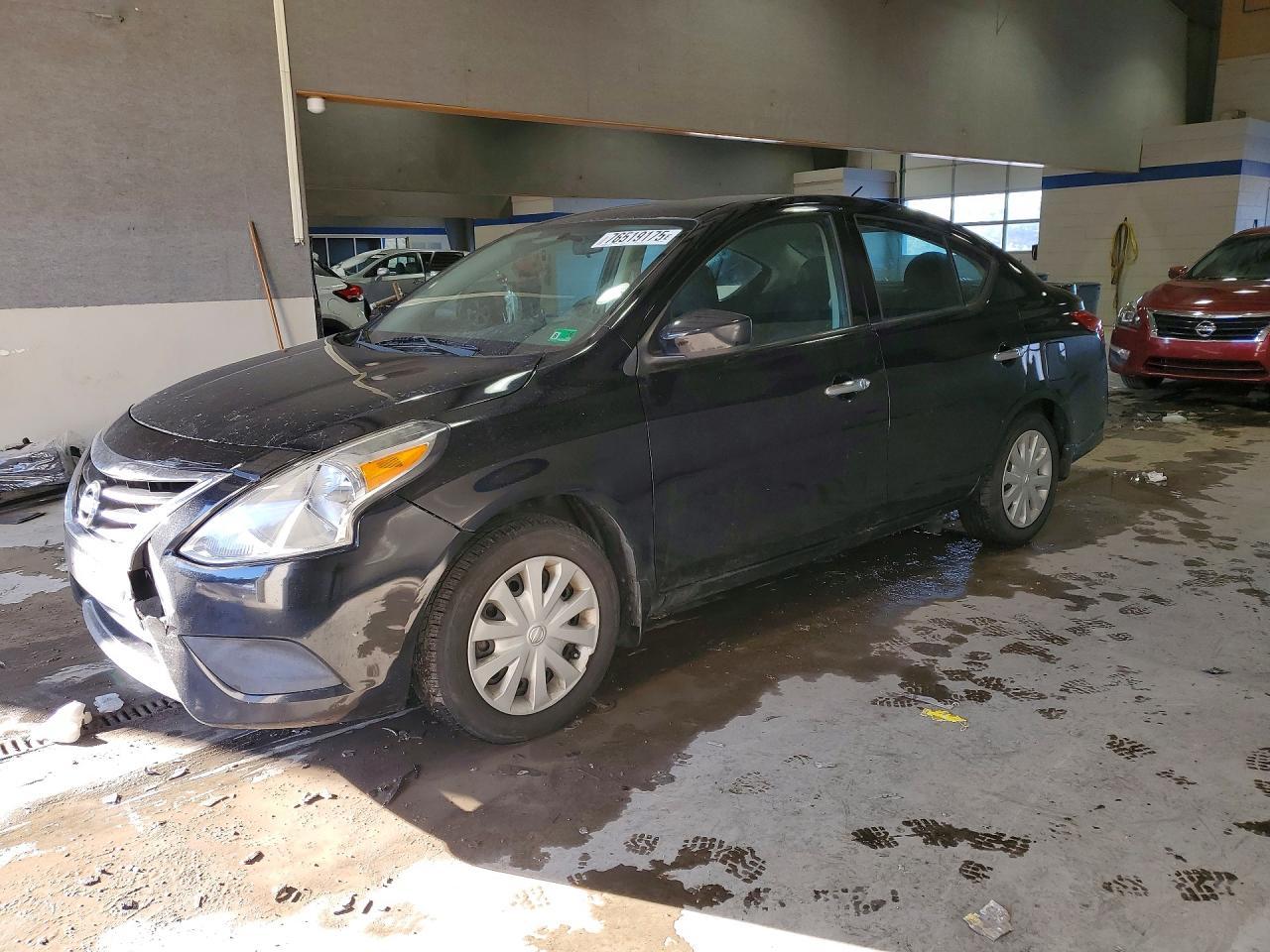 2015 NISSAN VERSA