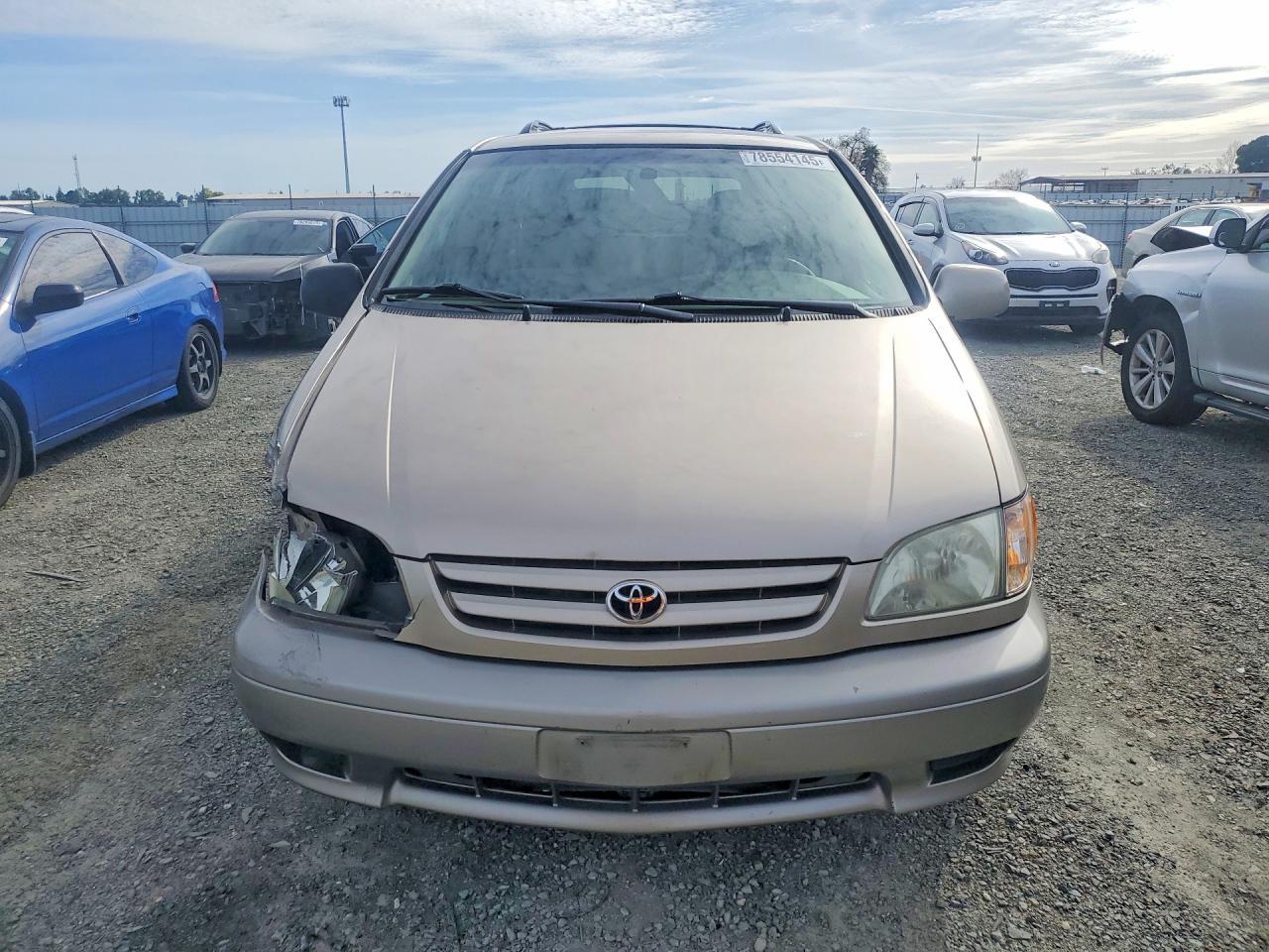 2003 TOYOTA SIENNA