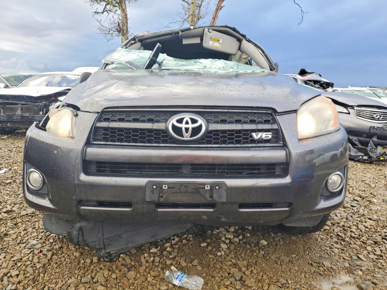 2011 TOYOTA RAV4