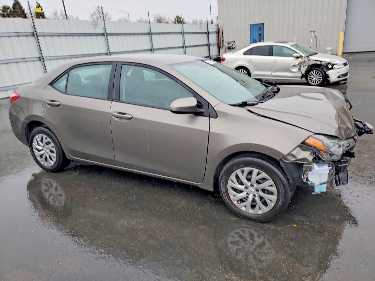2019 TOYOTA COROLLA