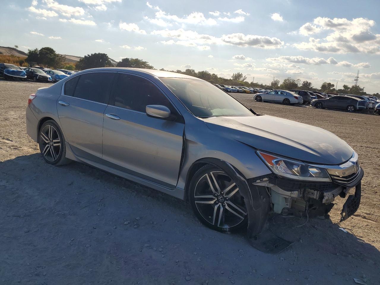 2017 HONDA ACCORD