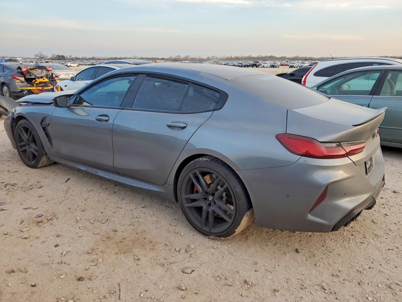 2025 BMW M8
