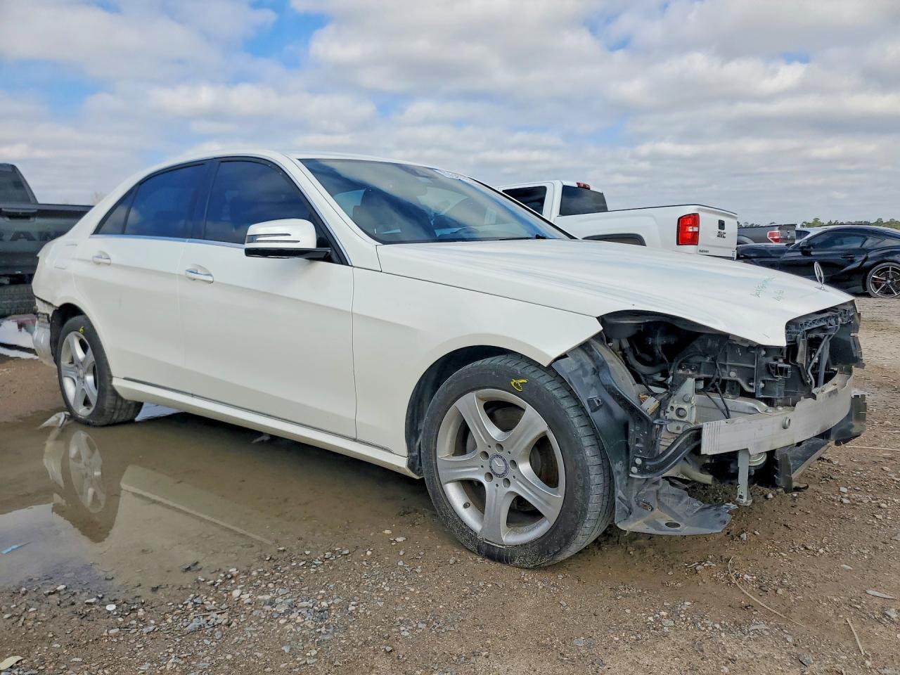 2015 MERCEDES-BENZ E-Class