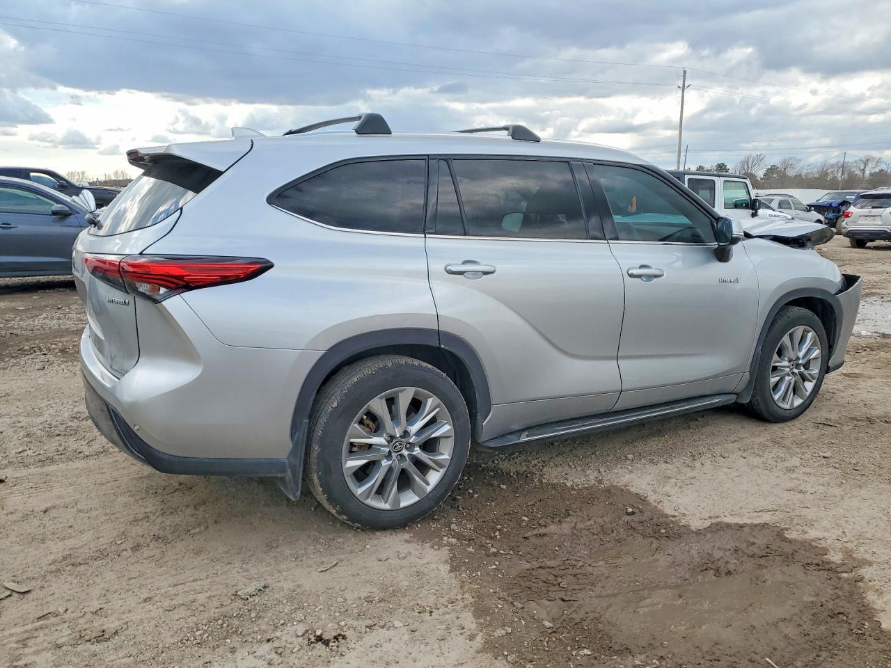 2021 TOYOTA Highlander Hybrid