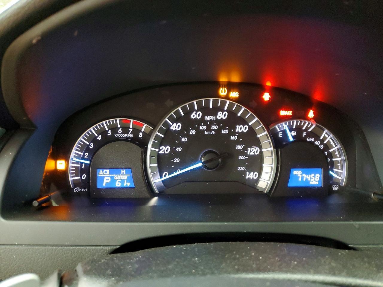 2013 TOYOTA CAMRY