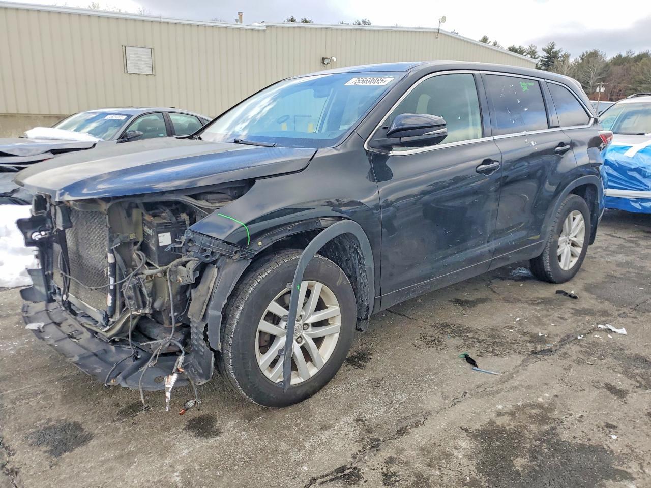 2015 TOYOTA HIGHLANDER