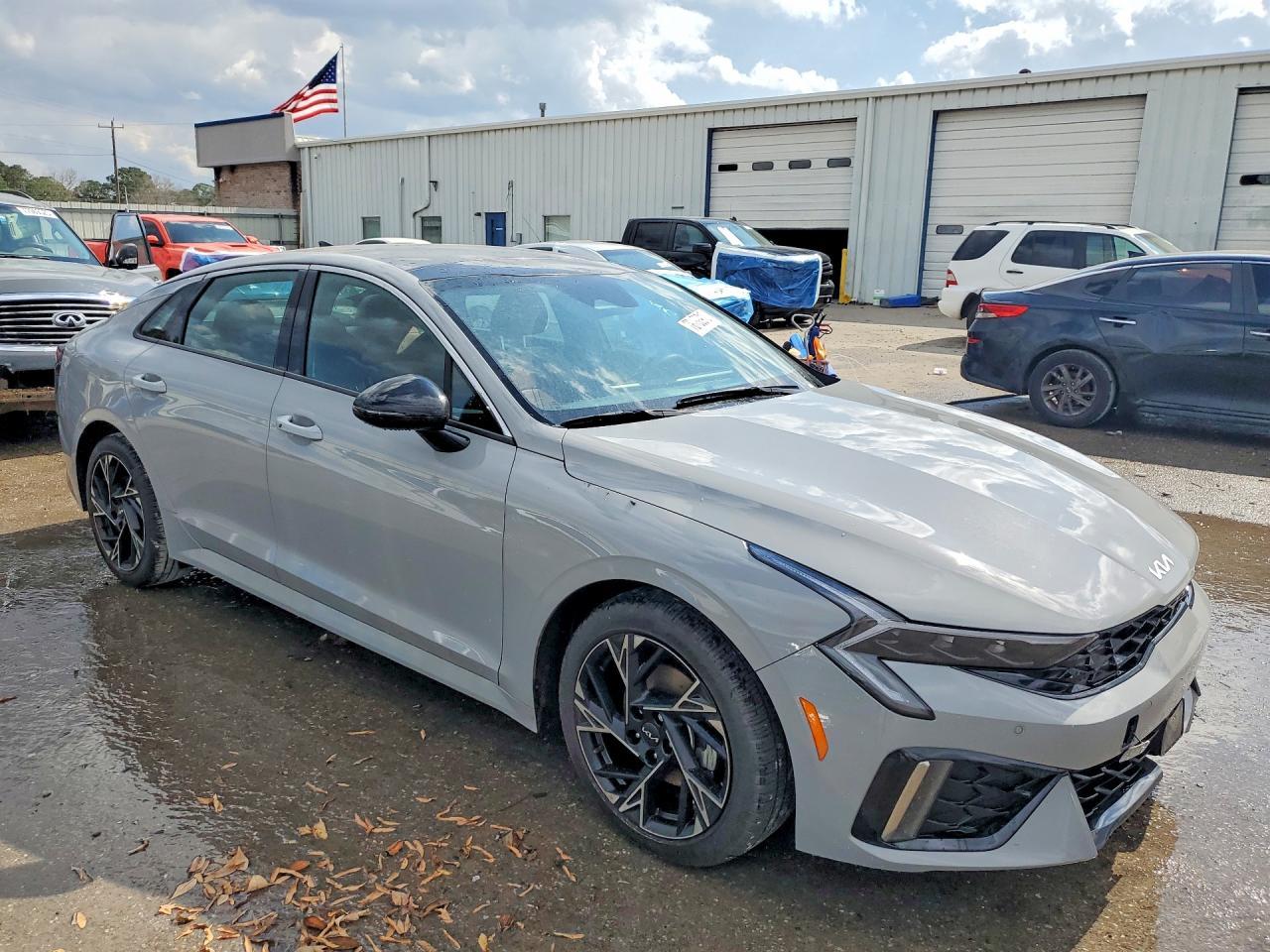 2025 KIA K5